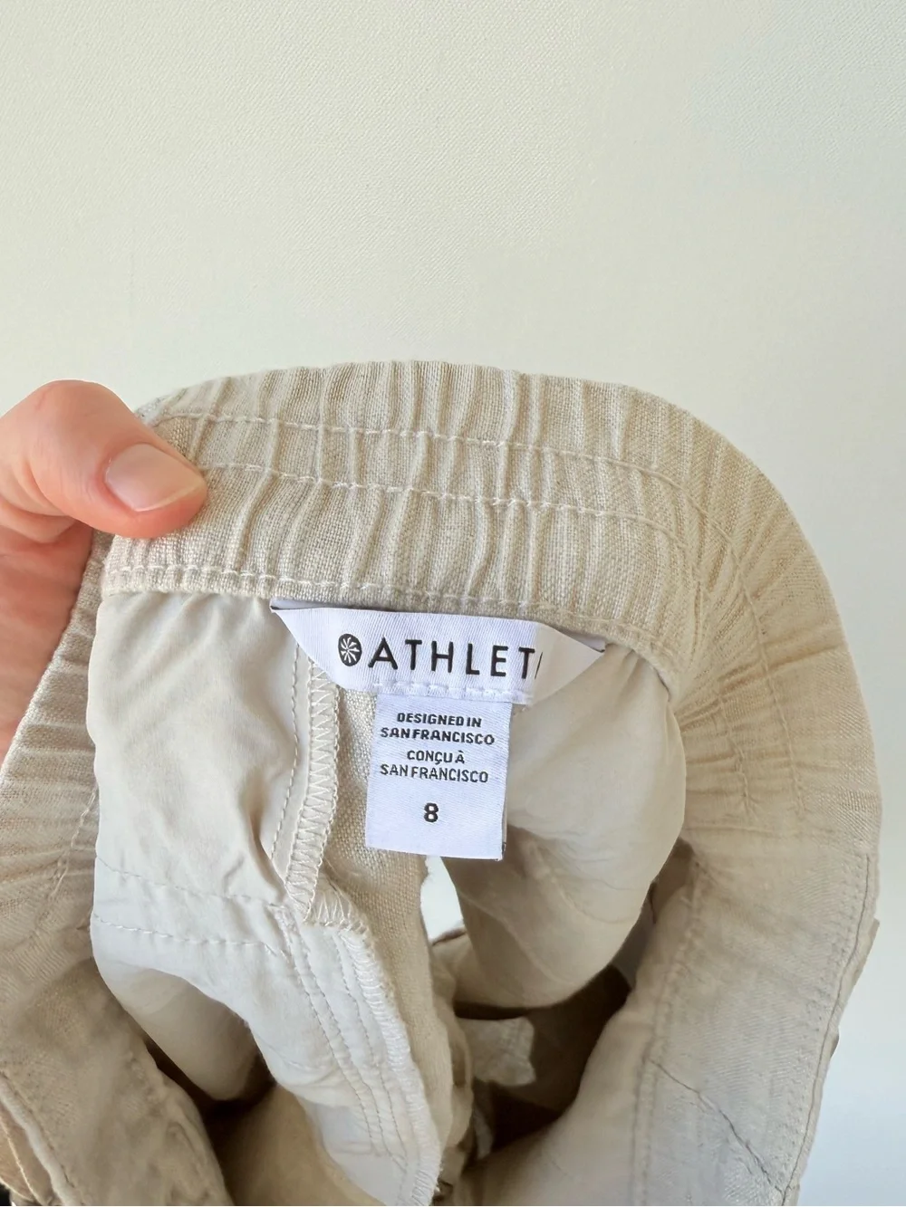Athleta Voyager 100% Linen Shorts Women's size 8 in Beige